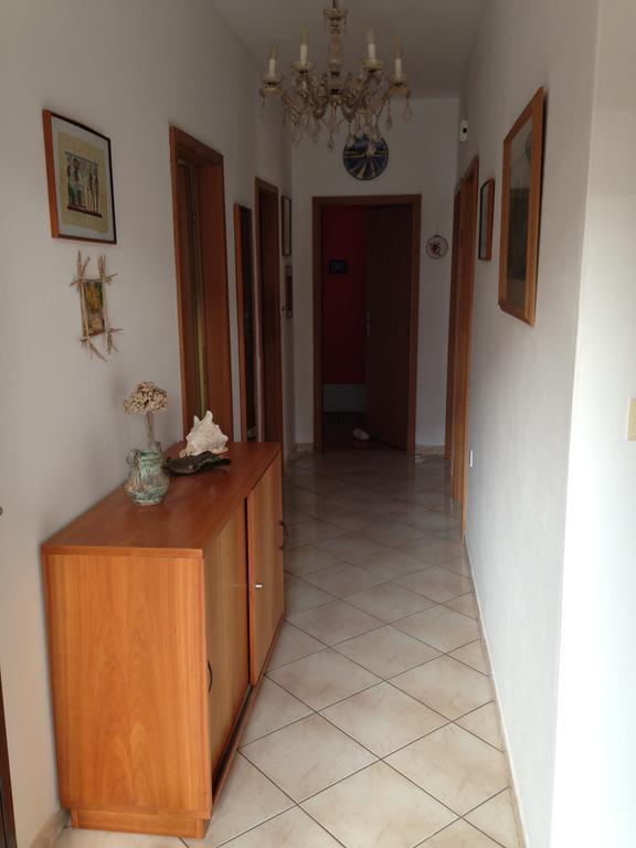 Apartments Vanda Vrboska Ruang foto