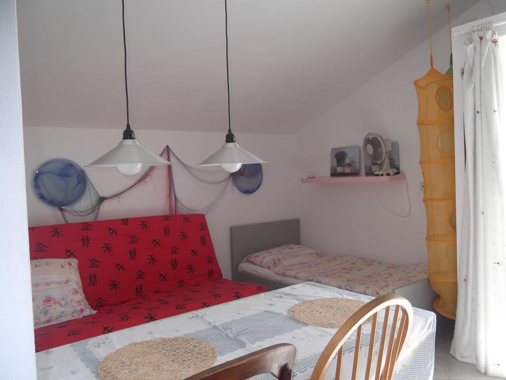 Apartments Vanda Vrboska Ruang foto