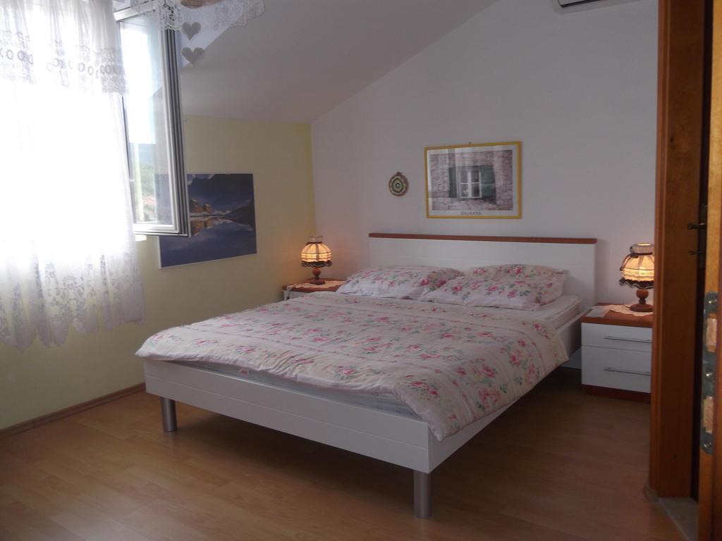 Apartments Vanda Vrboska Ruang foto