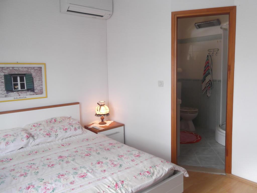 Apartments Vanda Vrboska Ruang foto